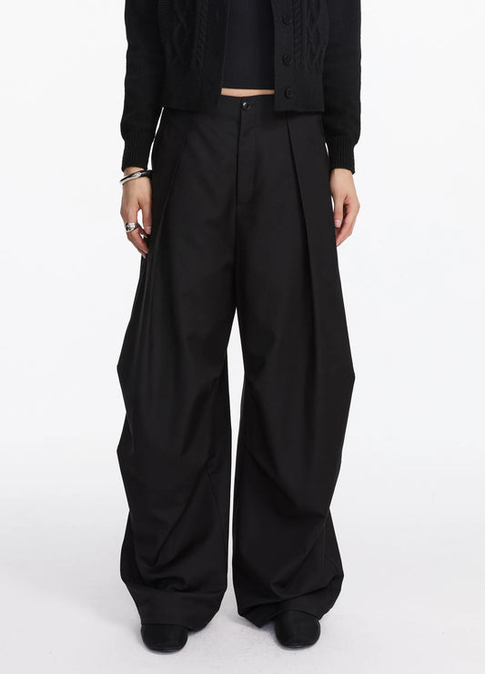 Fluid Pleated Pants
