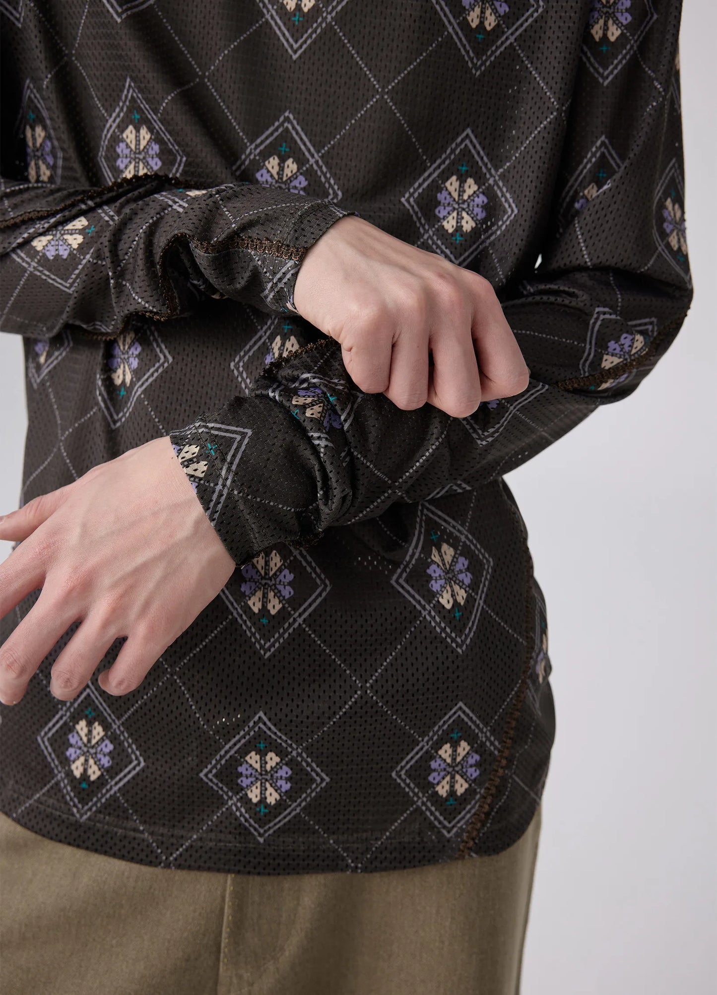 Mesh Graphic Longsleeve
