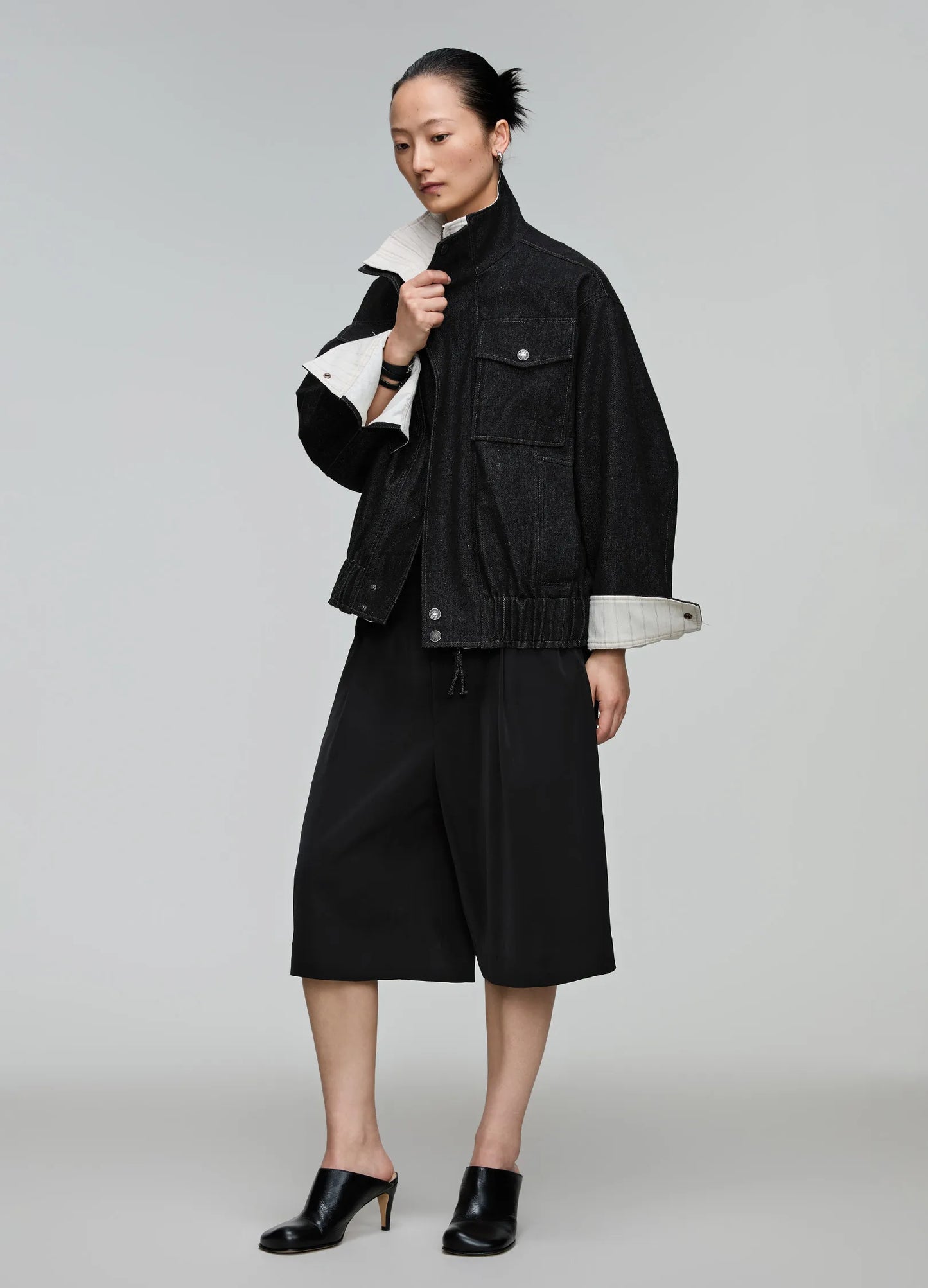 Pleated Suit Shorts