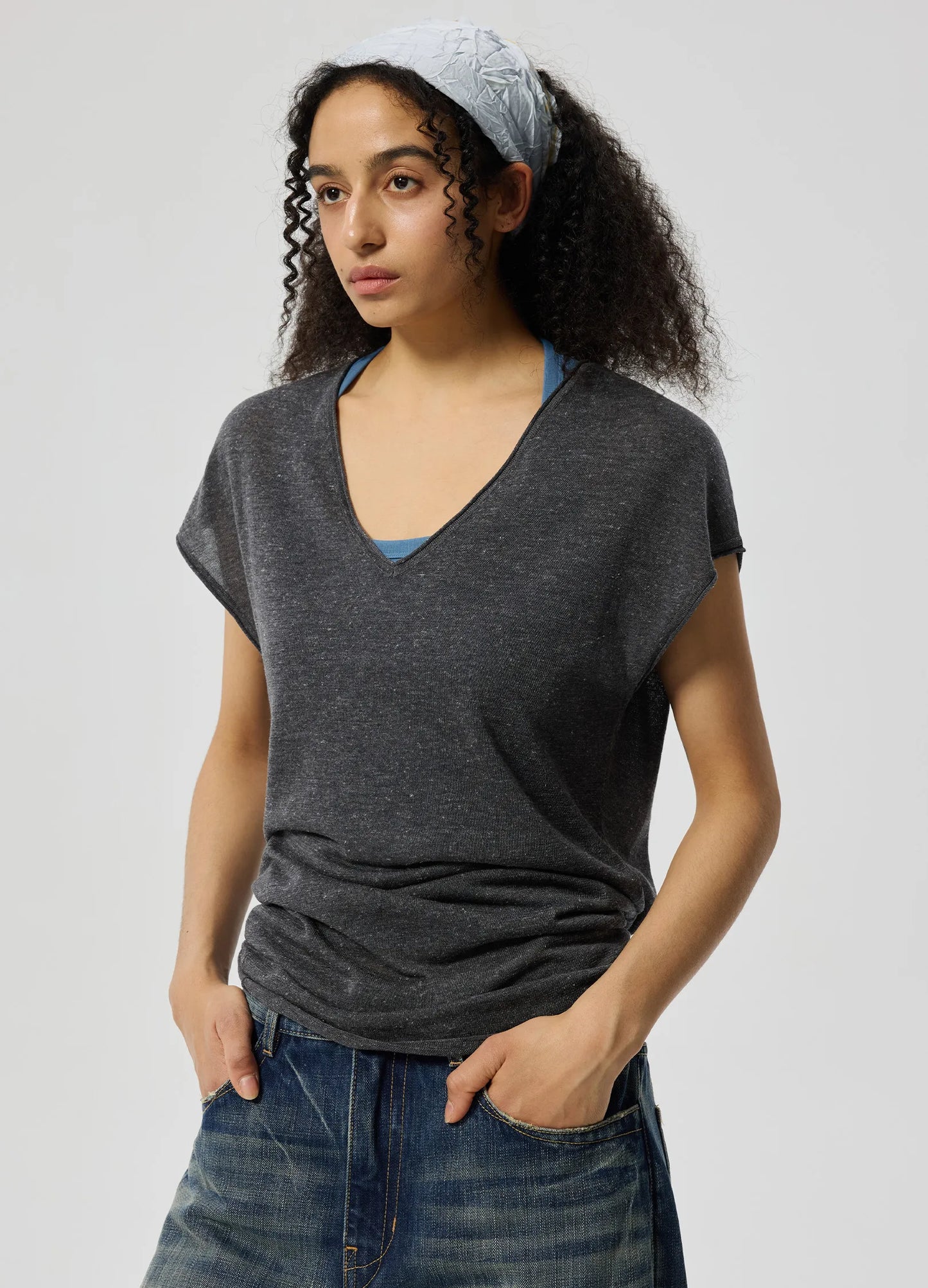 Pointed Ruffle Scarf