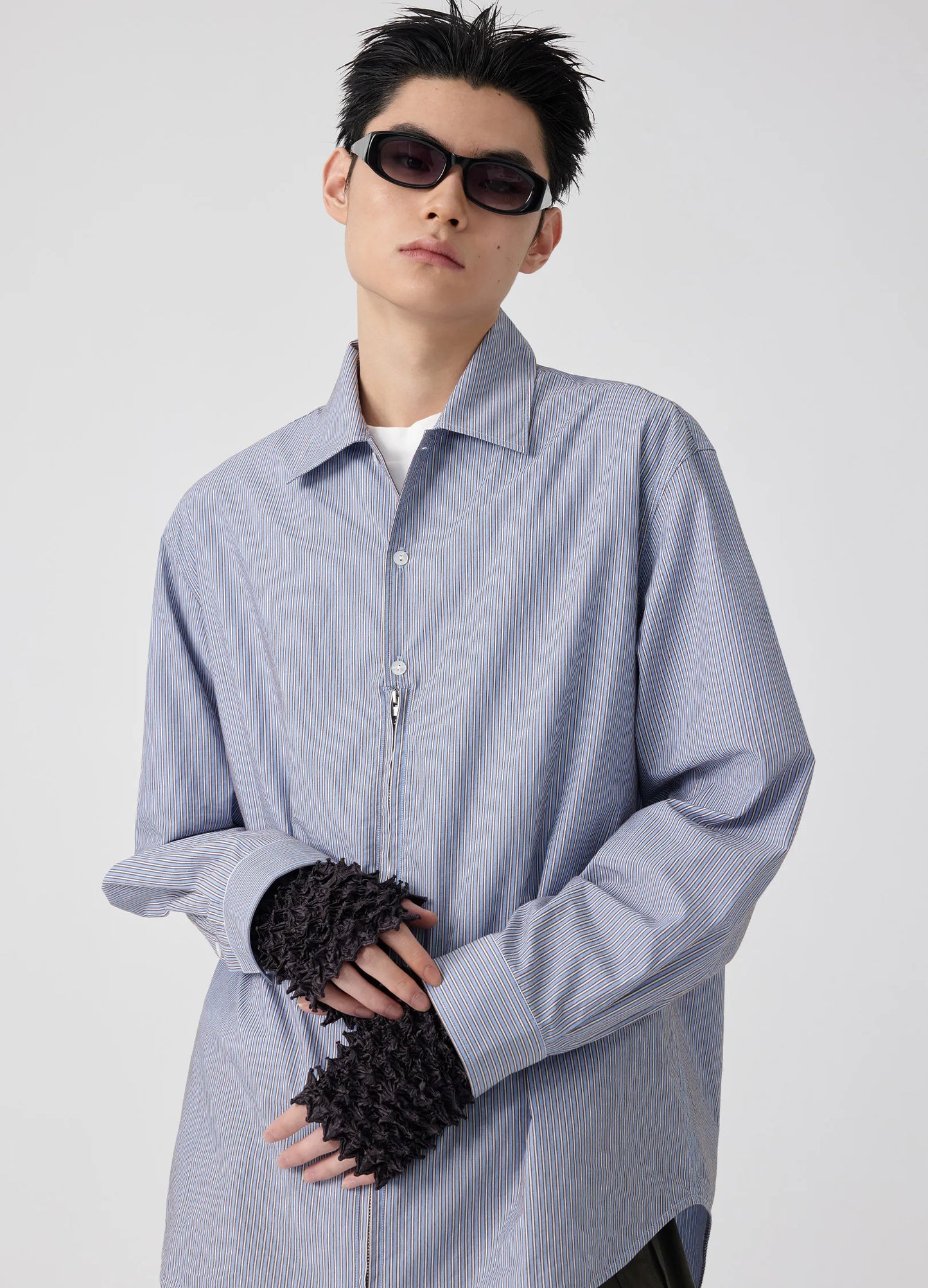 Pointed Sleeves