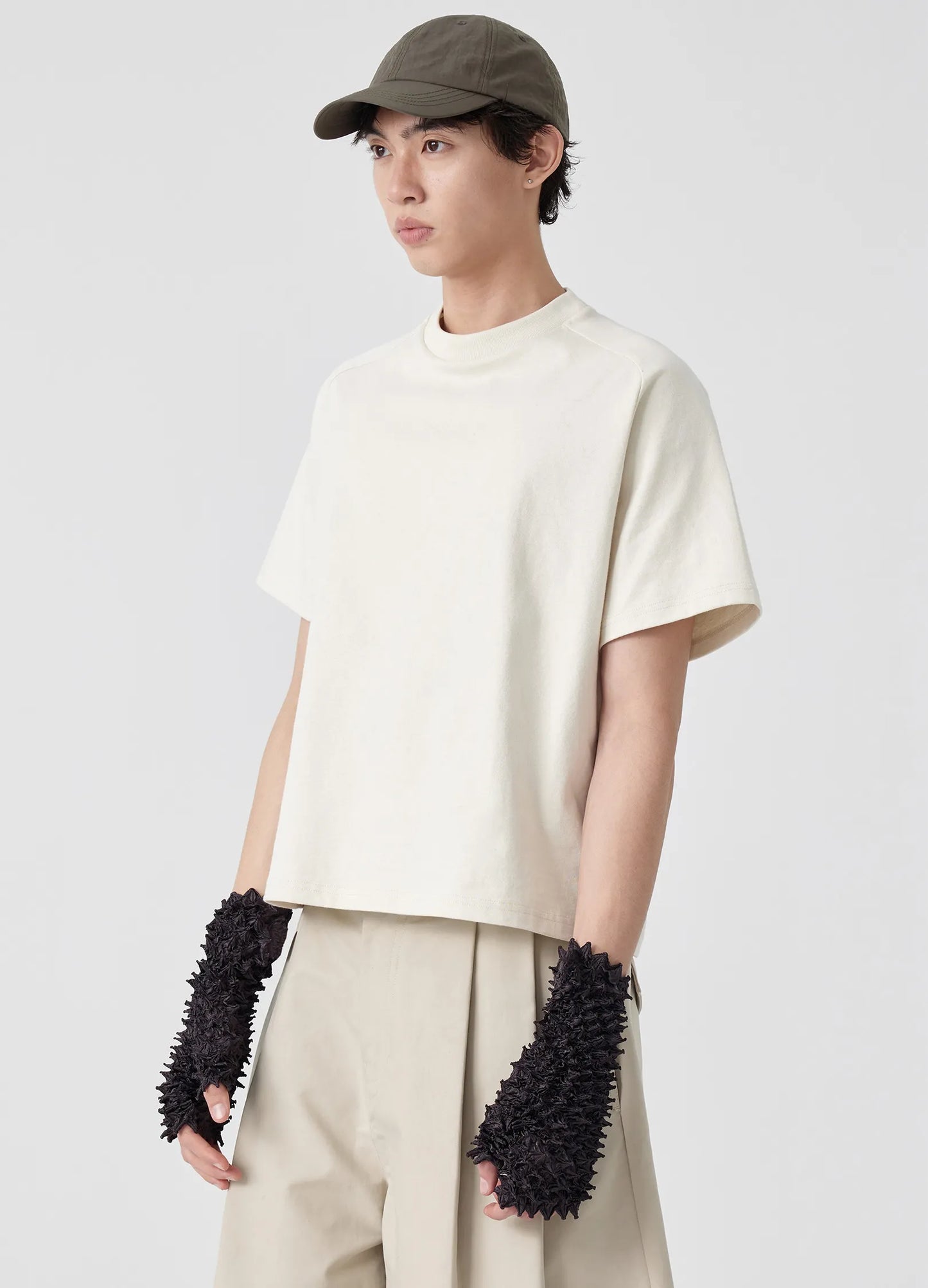 Pointed Sleeves