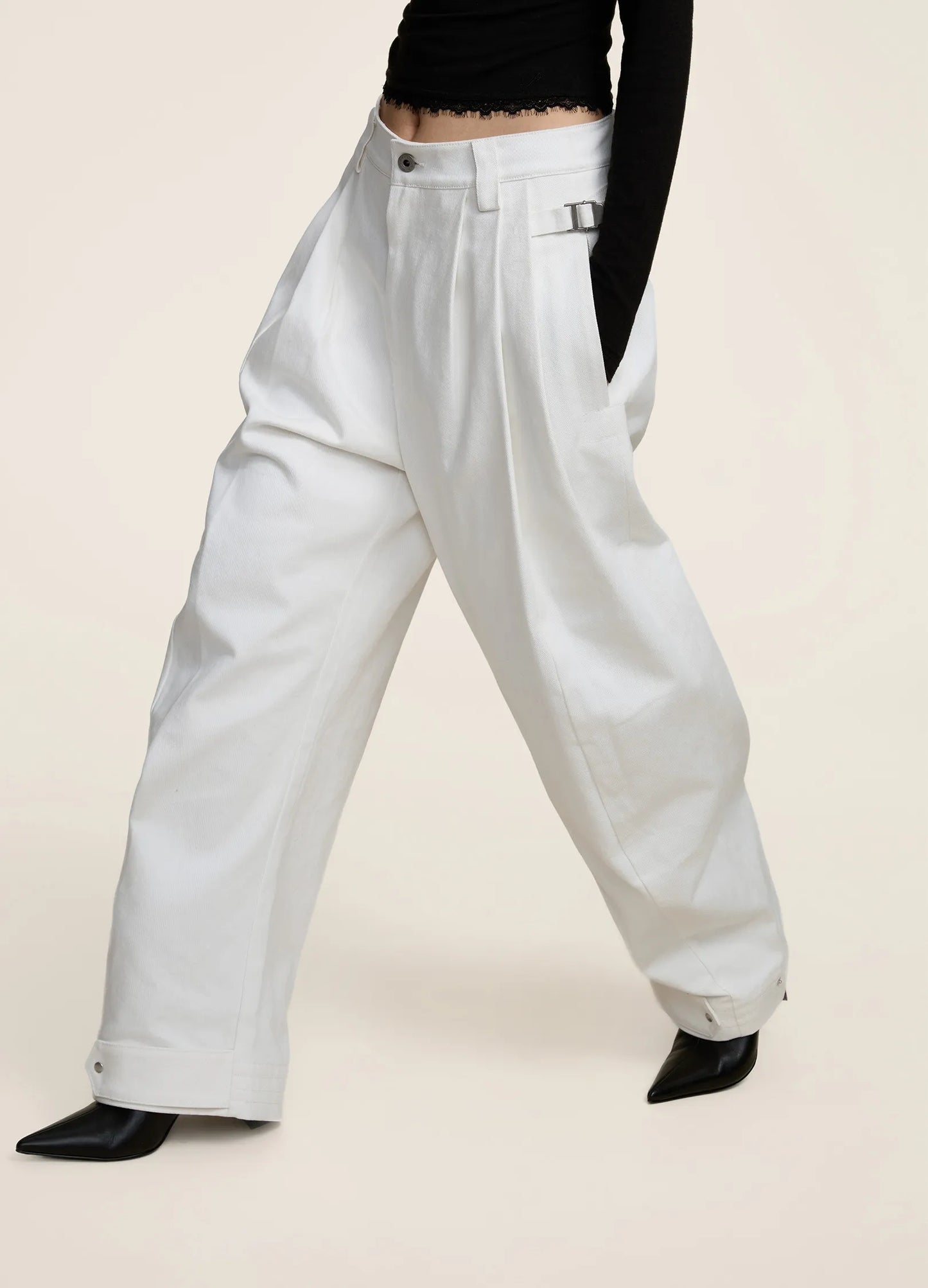 Wide Balloon Pleats