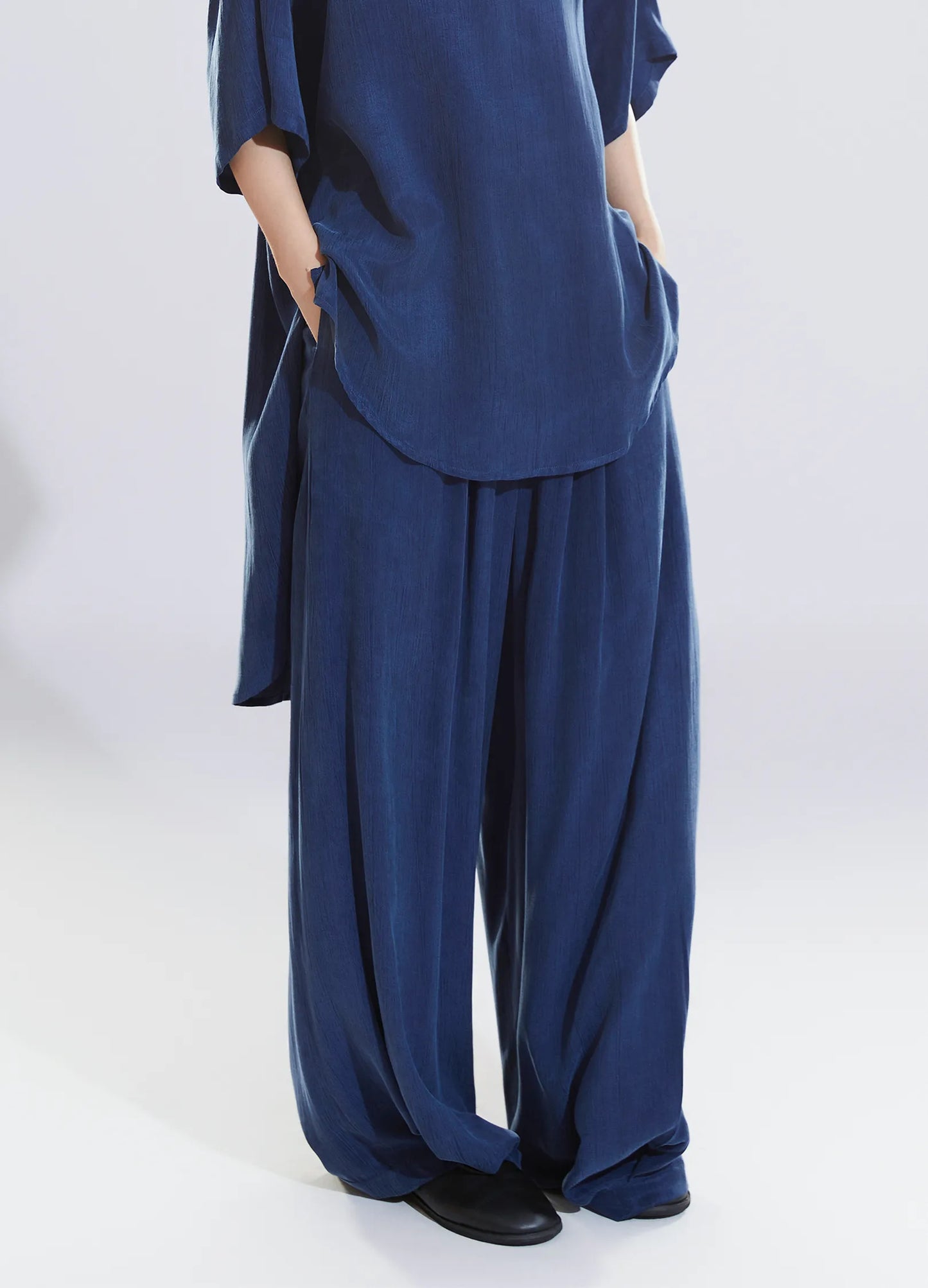 Air Textured Wide Trousers