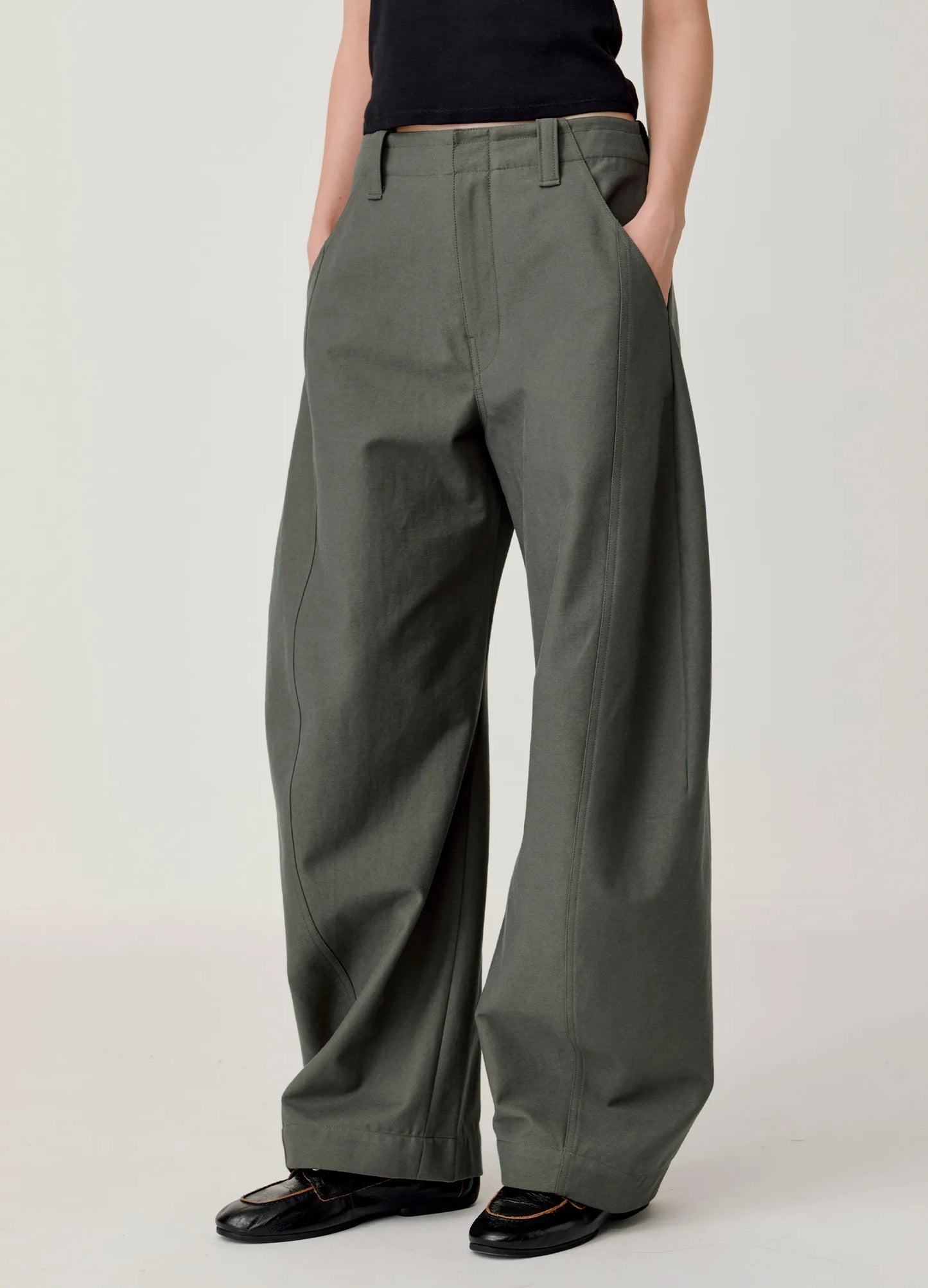 Curved Stitch Wide Trousers