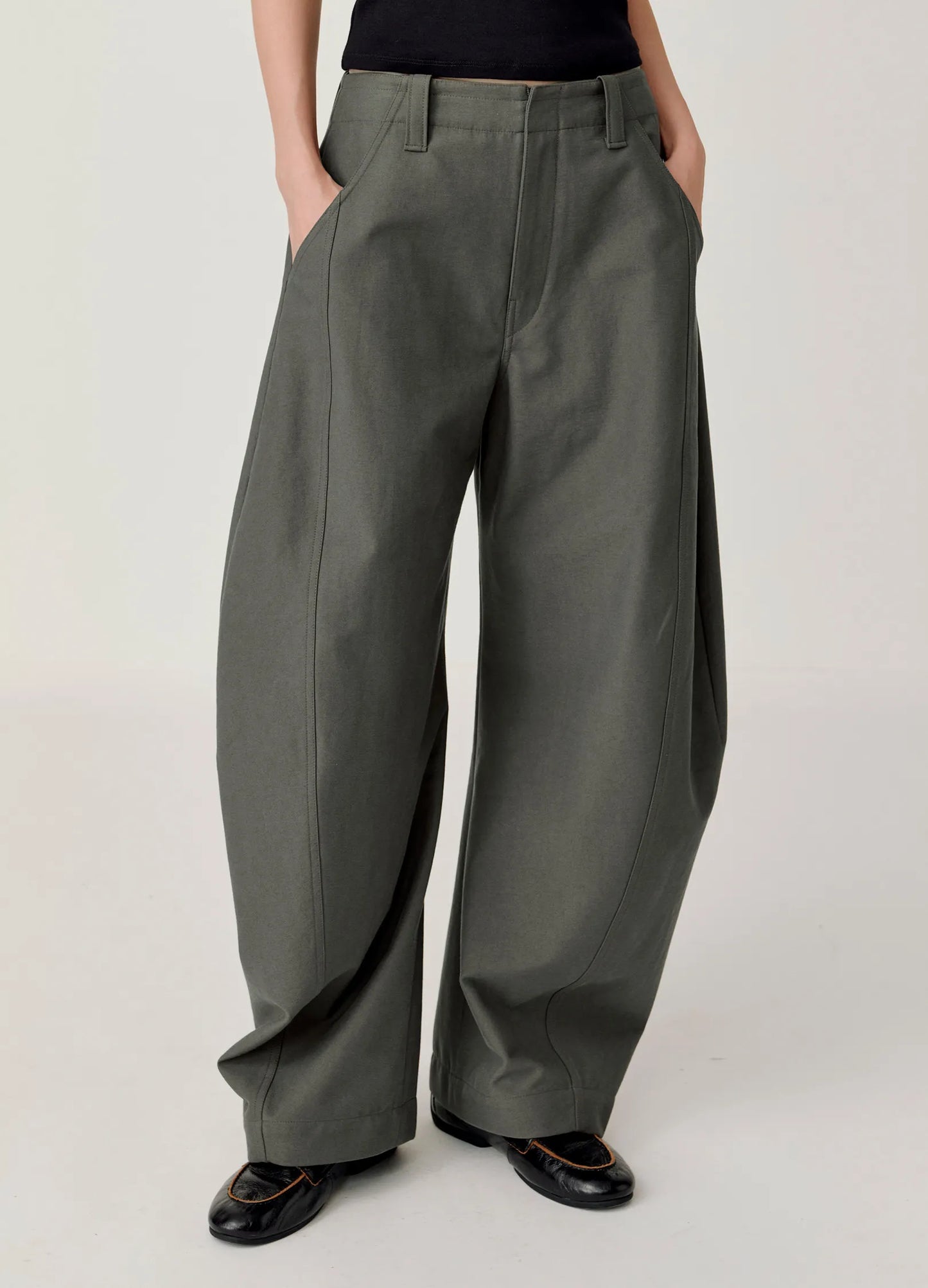 Curved Stitch Wide Trousers