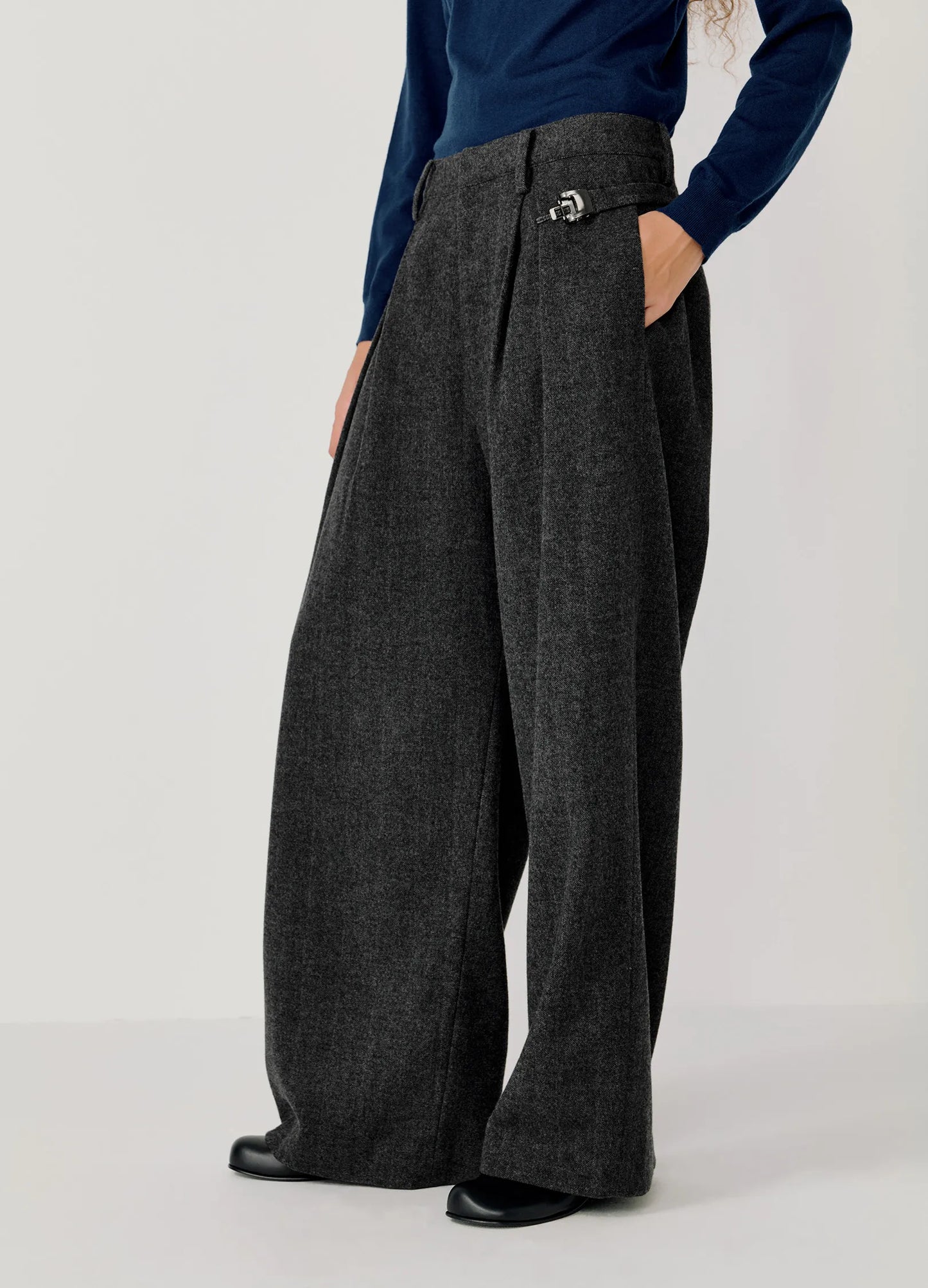 Pleated Knit Trousers