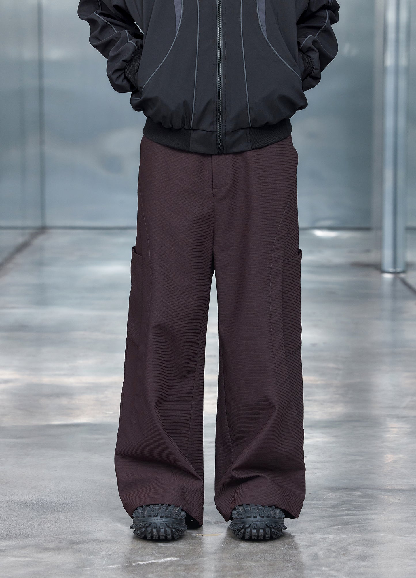 Side Structure Wide Trousers
