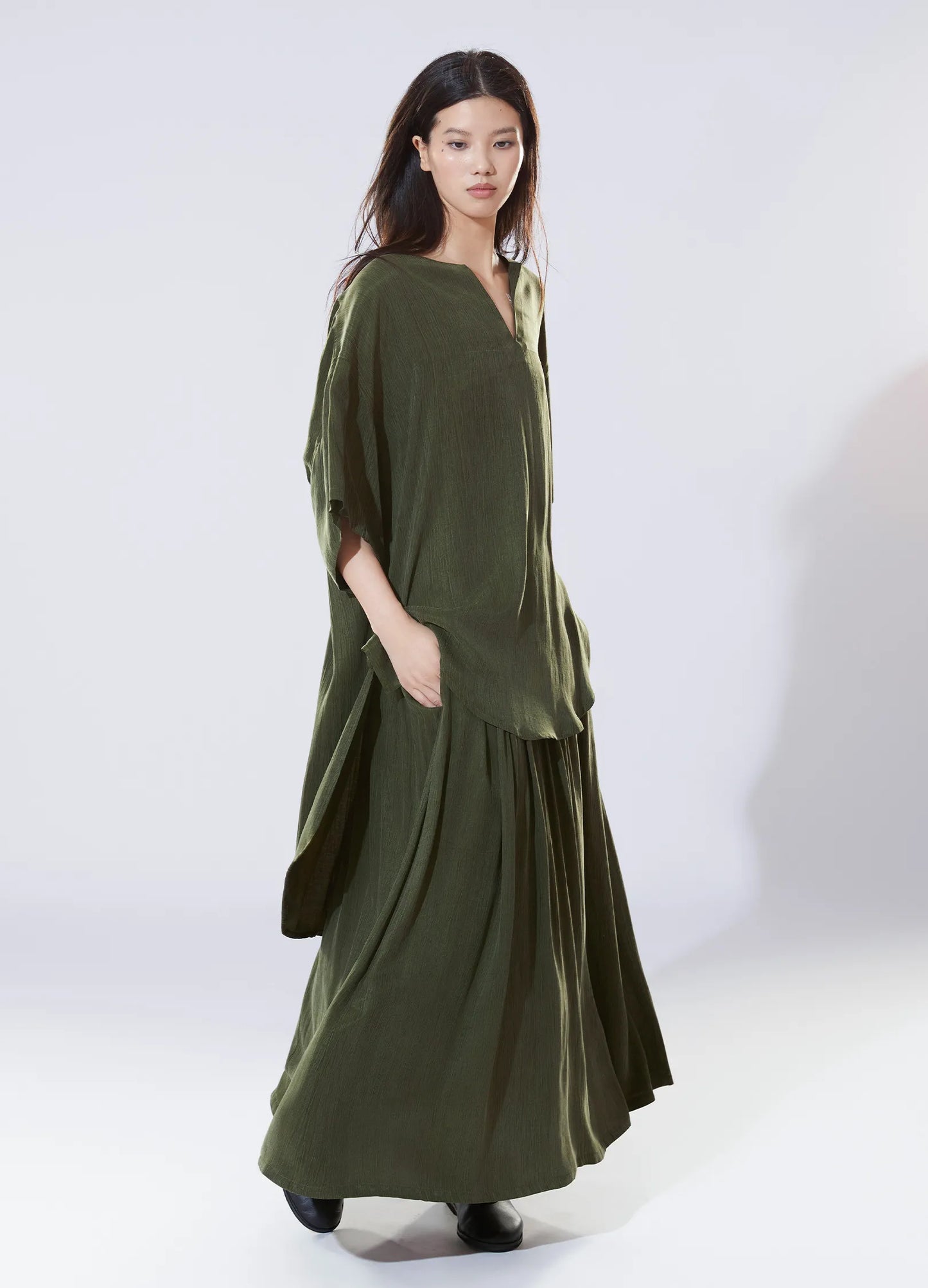 Traditional V Light Overshirt