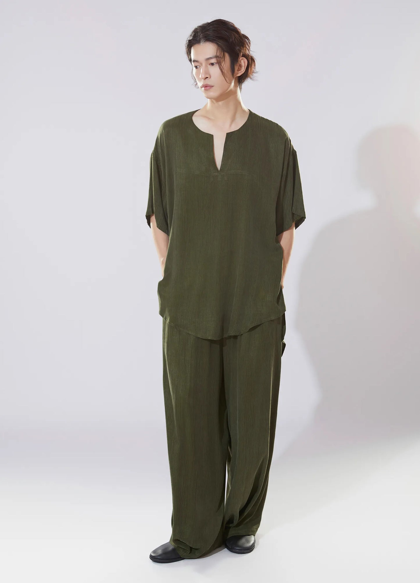 Traditional V Light Overshirt