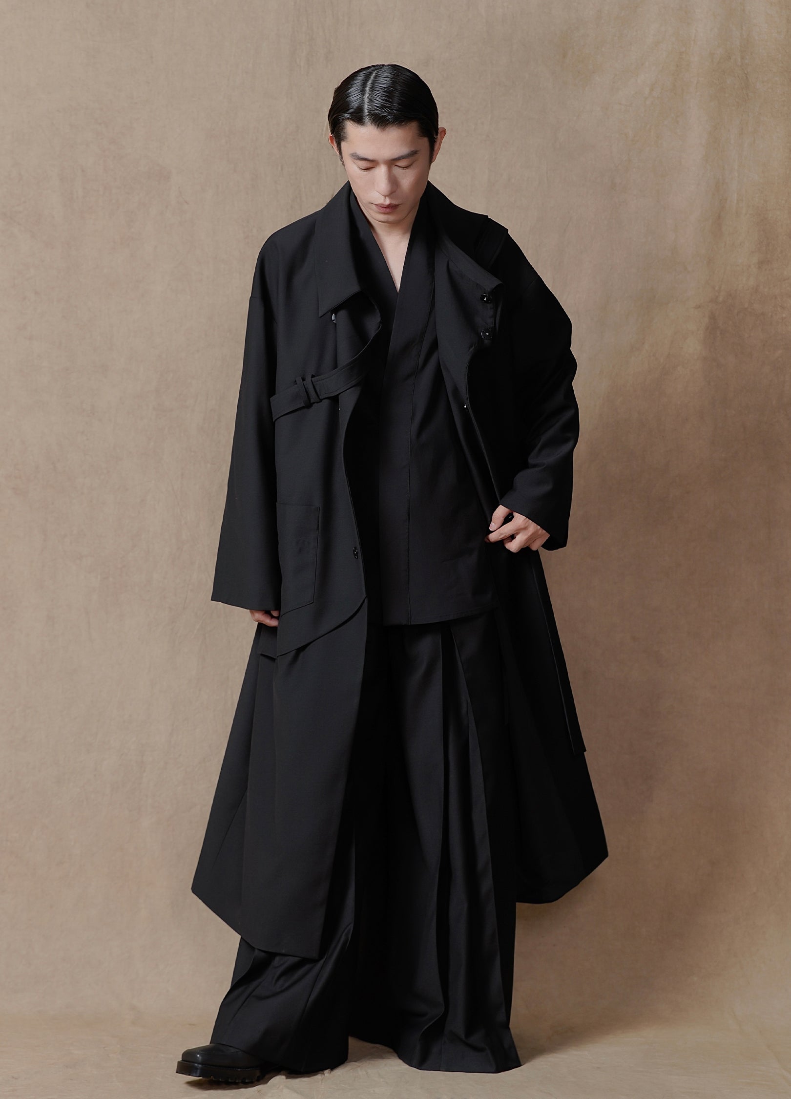 Cross Belt Overcoat – VERSEAS